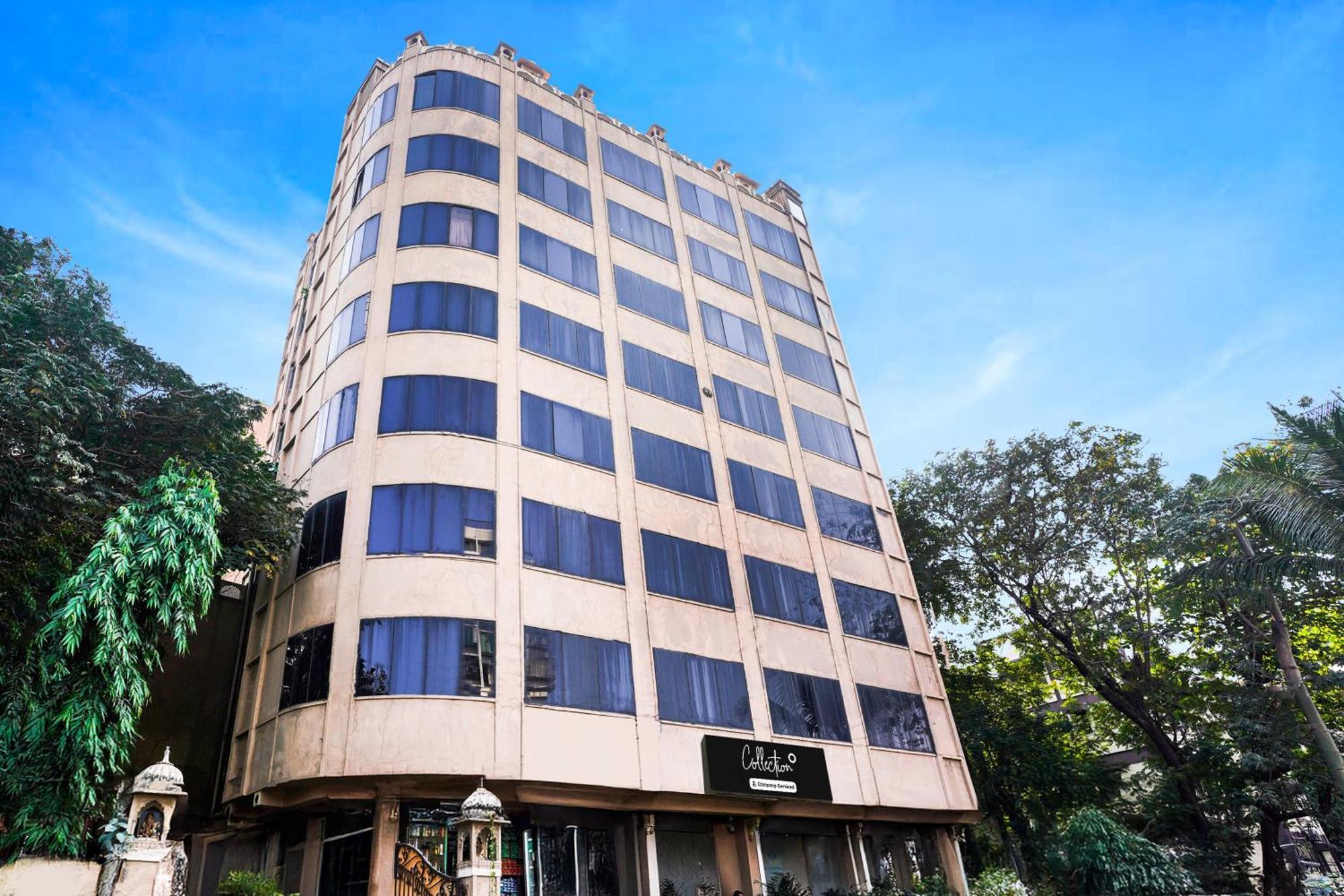 Hotel Super Collection O Andheri Near Western Express Highway Bombaj